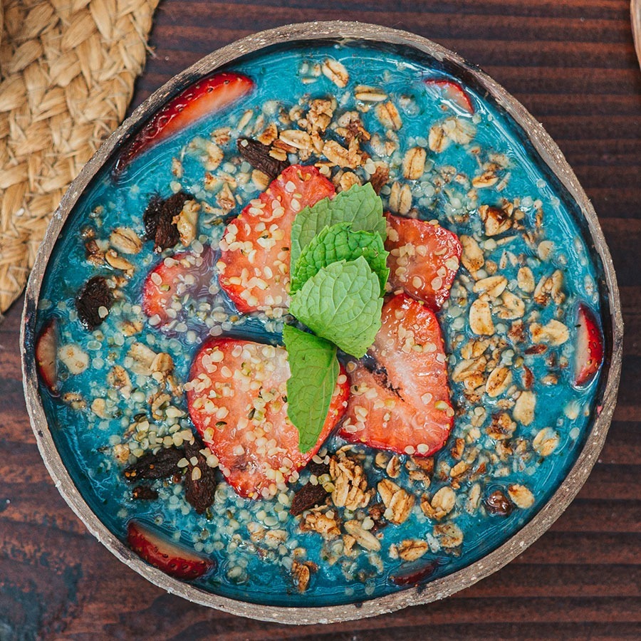 Pool Party Smoothie Bowl